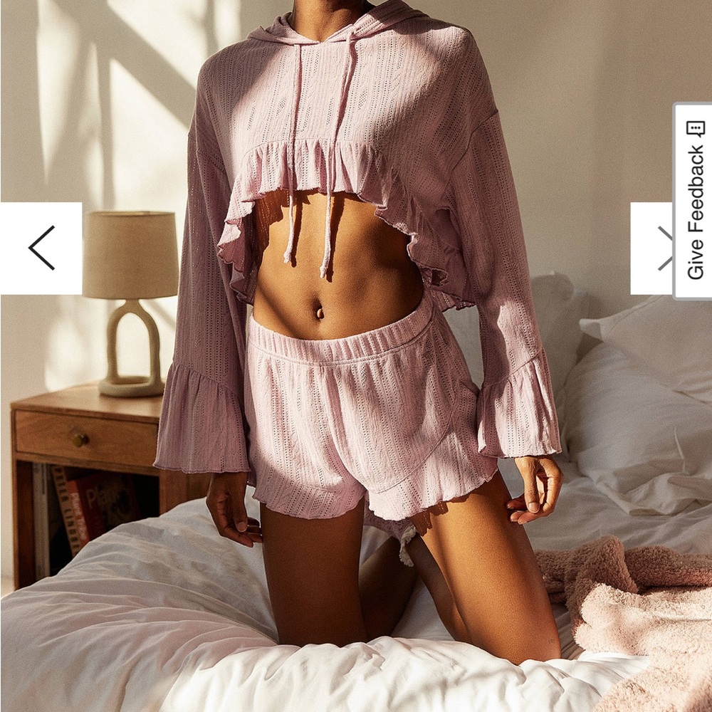 Urban Outfitters Out From Under Lizzie Ruffle Shorts - Picture 2 of 6